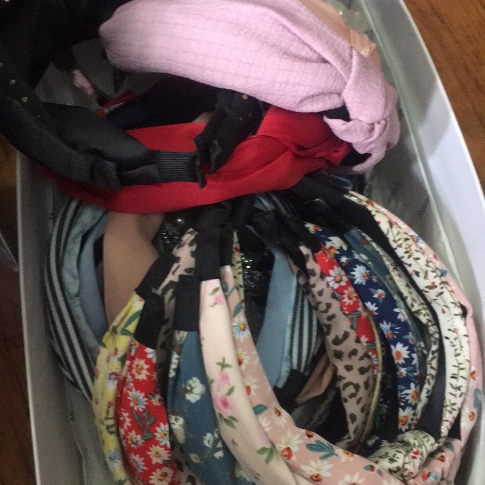 $5 ITEMS SHOWN - Picture 4 of 4